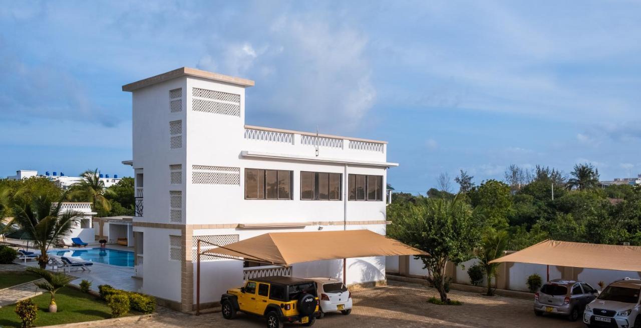 Leomilo Holidays Diani Beach Luaran gambar